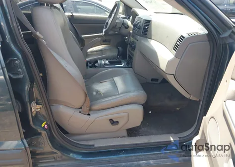 2005 Jeep Grand Cherokee Laredo из США, поврежденный, VIN 1J8HR48N95C590438